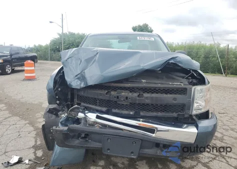 2011 Chevrolet Silverado K1500 from USA, damaged, VIN 1GCNKPEX3BZ259630